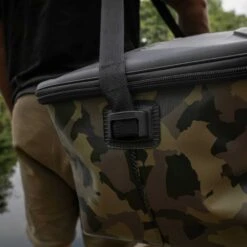 Avid Carp Stormshield Pro Carryall 11 Avid Carp Stormshield Pro Carryall -Professional Fishing Equipment Store 02713825f441560d