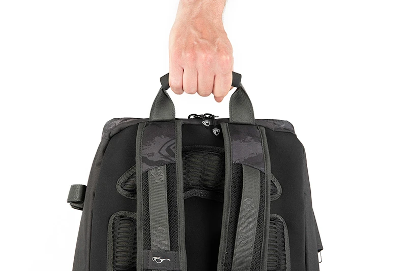 Fox Rage Voyager Camo Rucksack (incl. 4 Medium Shallow Tackleboxes) 4 Fox Rage Voyager Camo Rucksack (incl. 4 Medium Shallow Tackleboxes) - Image 4