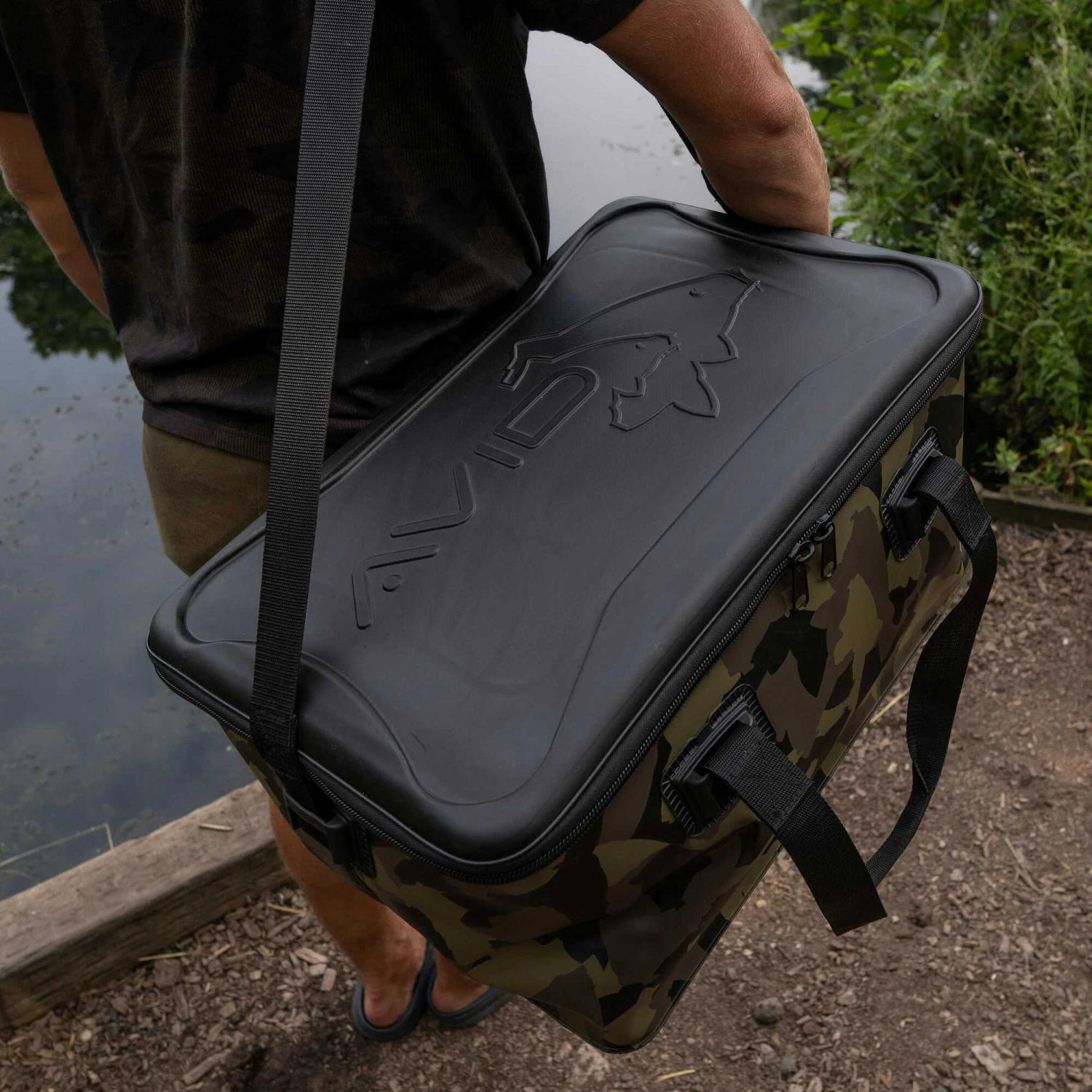 Avid Carp Stormshield Pro Carryall 5 Avid Carp Stormshield Pro Carryall - Image 5