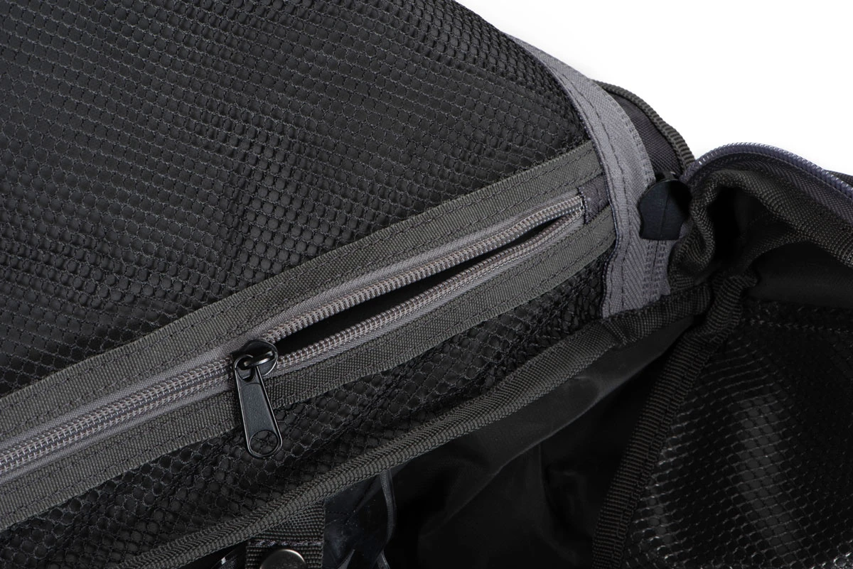 Fox Rage Voyager Camo Holdall 5 Fox Rage Voyager Camo Holdall - Image 5