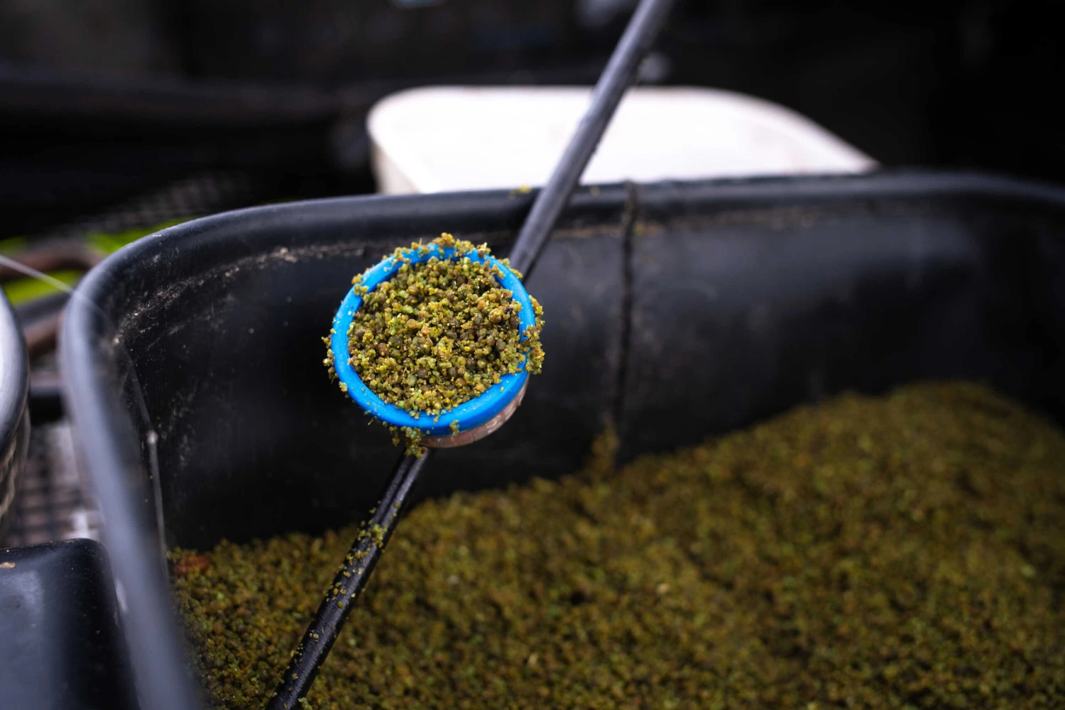 Sonubaits Pro Groundbait Thatchers Green (900g) 2 Sonubaits Pro Groundbait Thatchers Green (900g) - Image 2