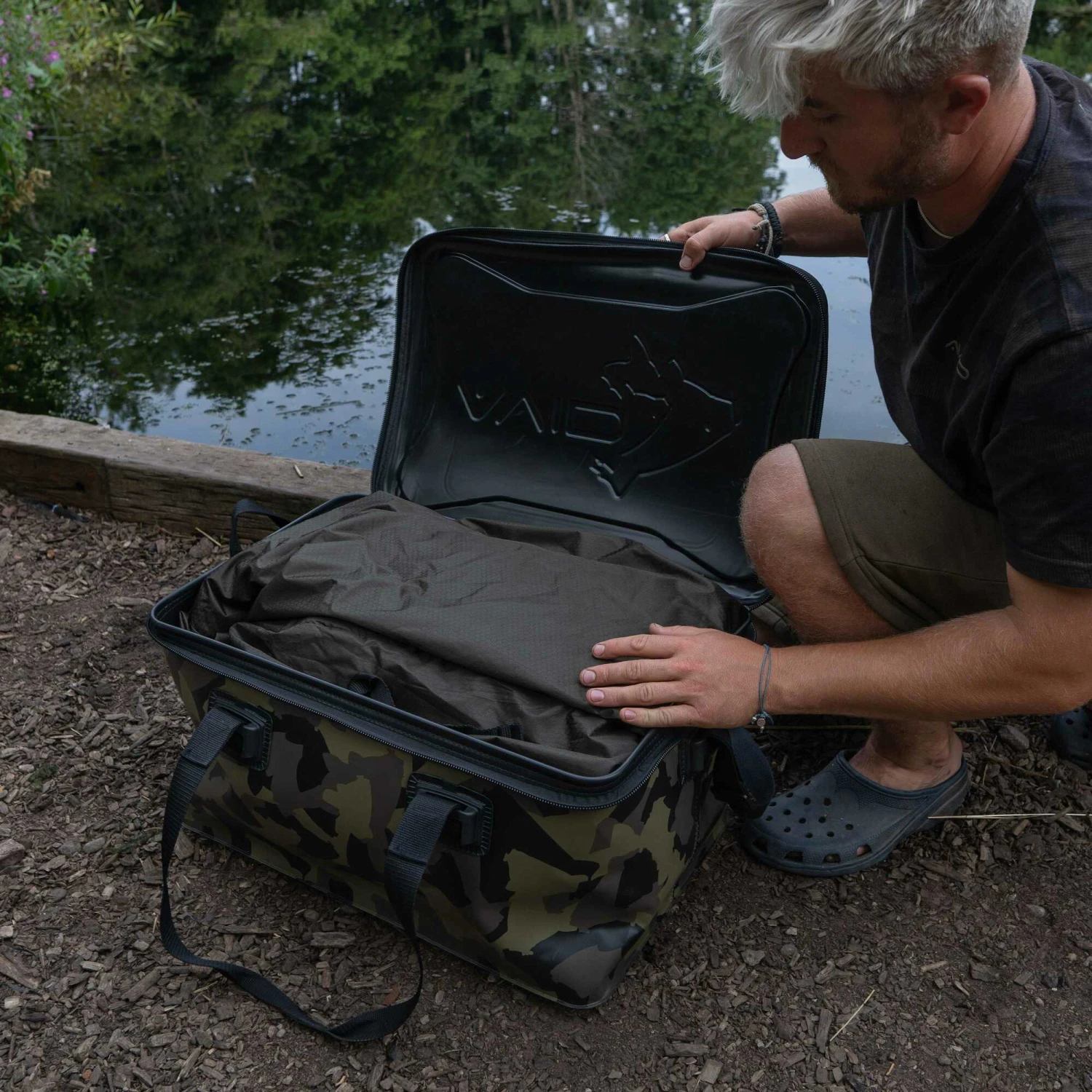 Avid Carp Stormshield Pro Carryall 4 Avid Carp Stormshield Pro Carryall - Image 4